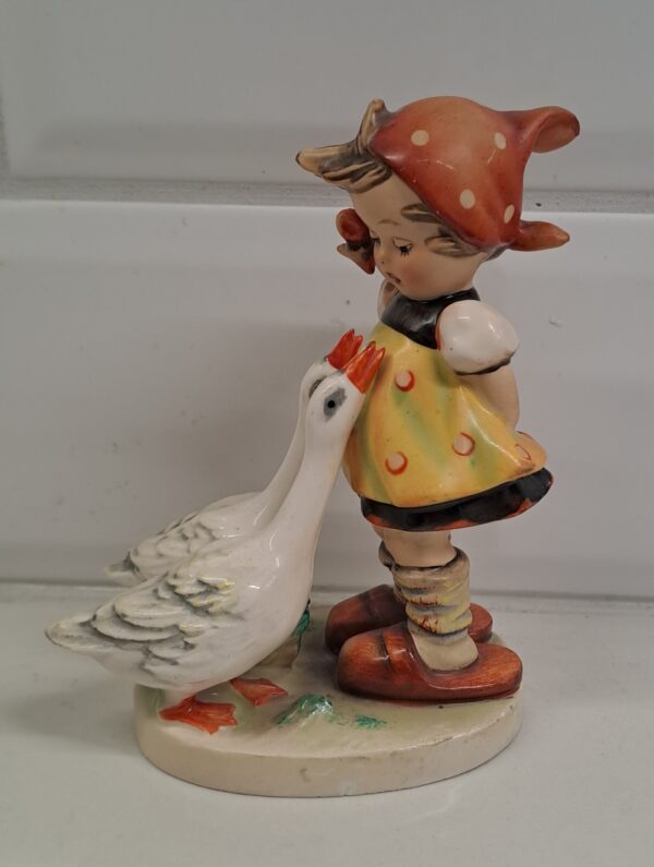 HUMMEL  Goebel stor flick figur