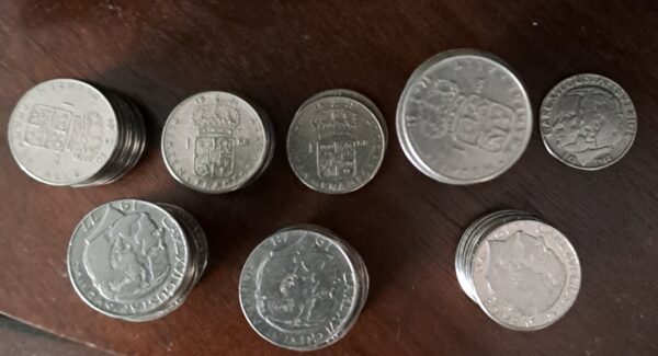 103 st. 1 krona från 1970 [10],71 (7),72 (2),73 (32),76 (1),77 (19),78 (20) och 1979 (12)