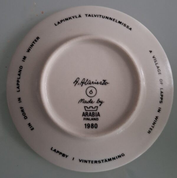 ARABIA 6 Tallrik. Mycket bra skick