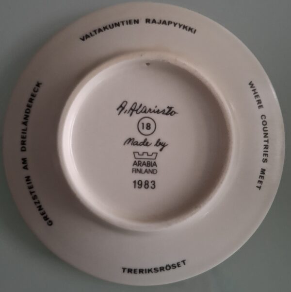 ARABIA 18 Tallrik. Mycket bra skick